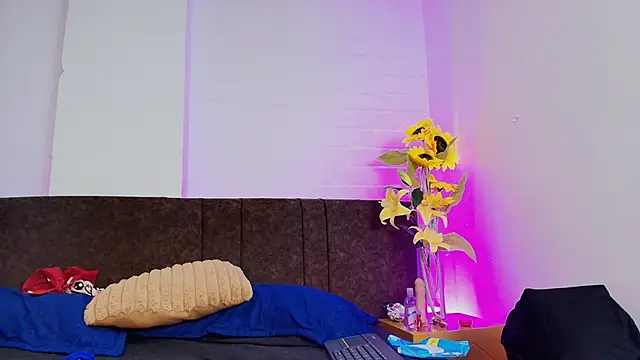 IrisRoses webcam