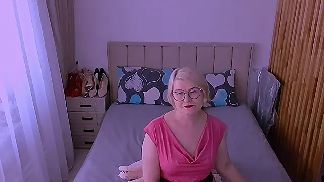 sabrinamacmarren webcam