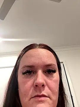 carinabro10 webcam