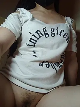 Cherry-squirtt live sex cam