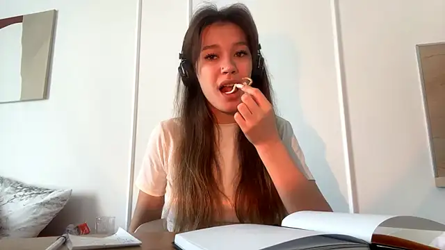 RoniBraccia webcam
