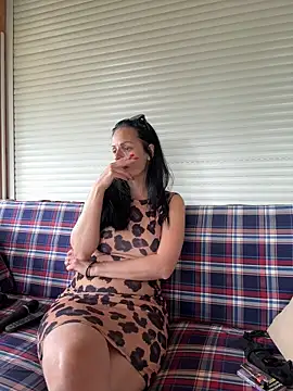 MiriamDelyn webcam