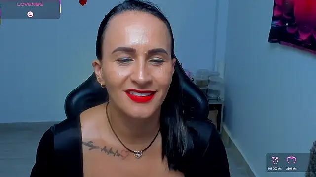 Sara_Charmy webcam