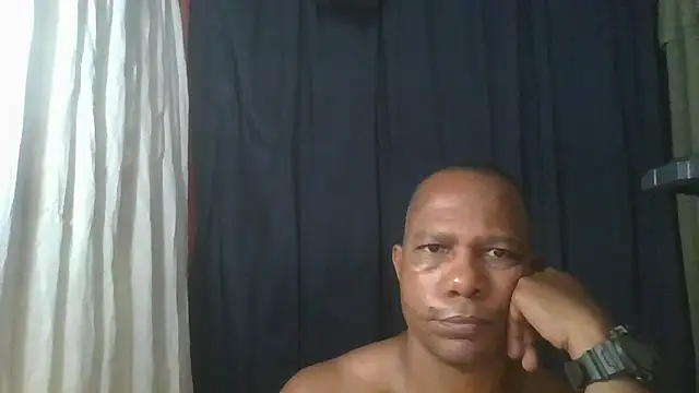 bigblackcock75 webcam