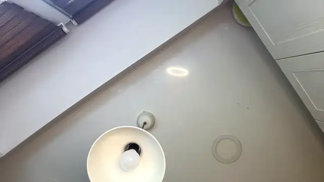 ZaraGuyette webcam