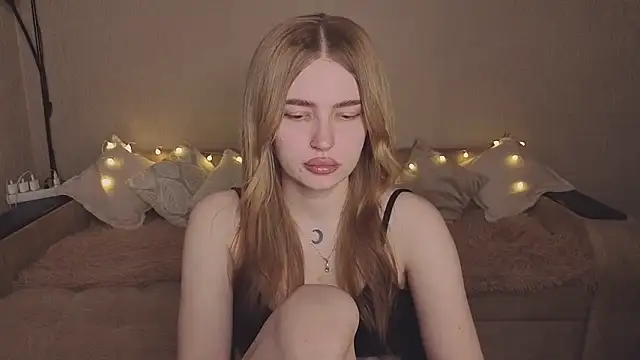 ViolettaLopez webcam