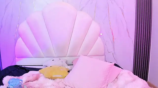 AliiceWonderland_ webcam