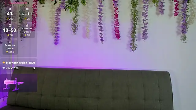 Petite_Artemis webcam