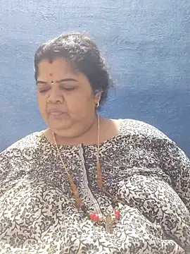 tamilthanushri webcam