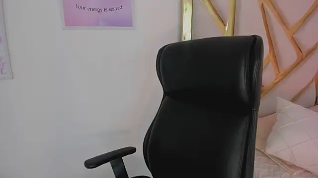 LanaJones_ webcam