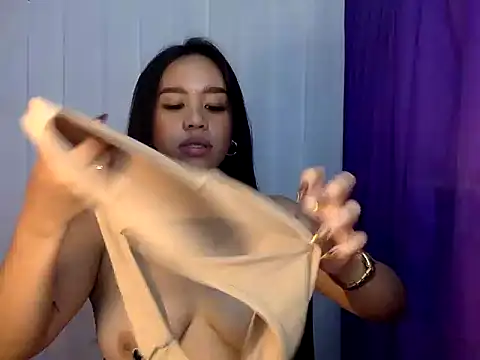 Lovely_apple19 webcam