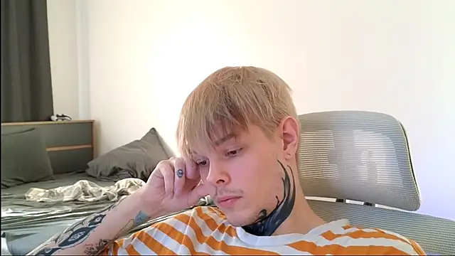 DENIS_HERE