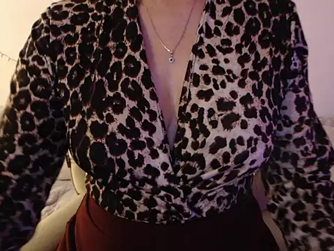 YourfantasyGiuly webcam