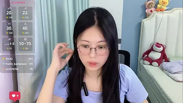 Luna-666 webcam
