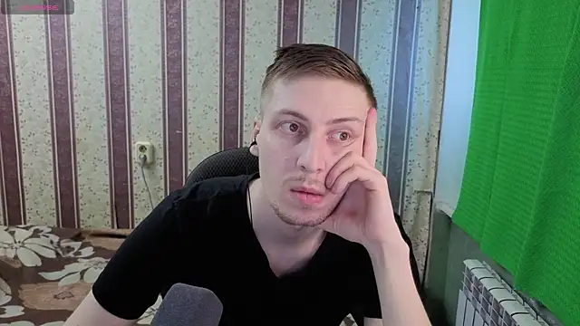 Darien_Brown webcam