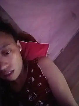 llomayy-love webcam