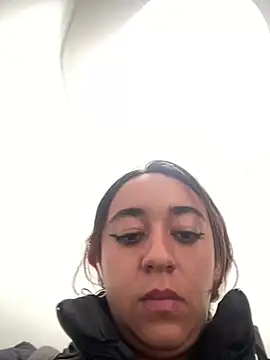 Im_Luuu webcam
