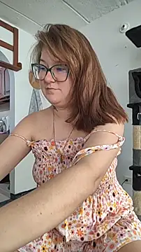 HunnyyLove webcam