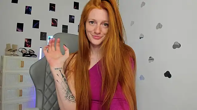 Aliceginger99 live sex cam