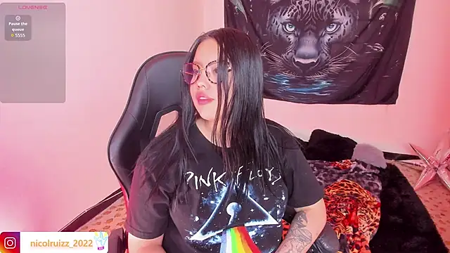 Nicolle_Ruizz webcam