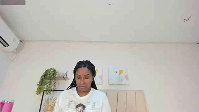 Sophia_Ebony webcam