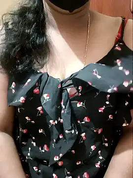 Latha_lovely webcam