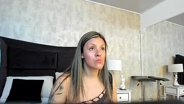 CynthiaMore webcam