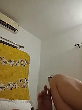 NakedMILFx webcam