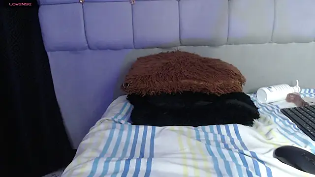 charlotte_brawn webcam