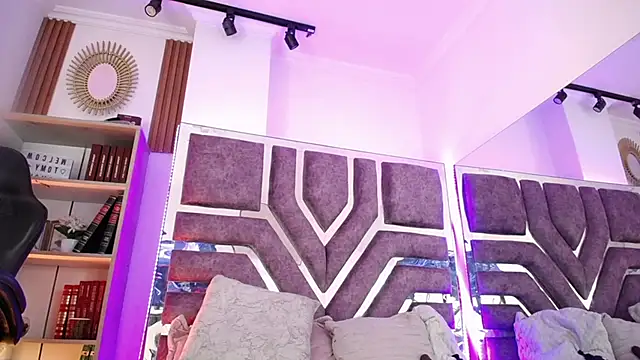 Модель: Lizza_Jones