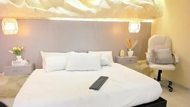 AnahinClar webcam