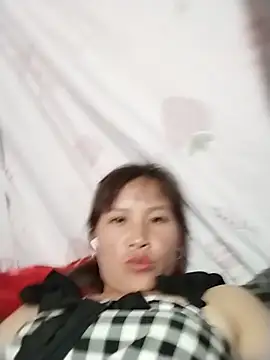 Yo-must webcam