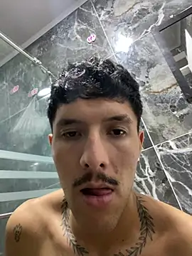ALEXXXTREM69 webcam