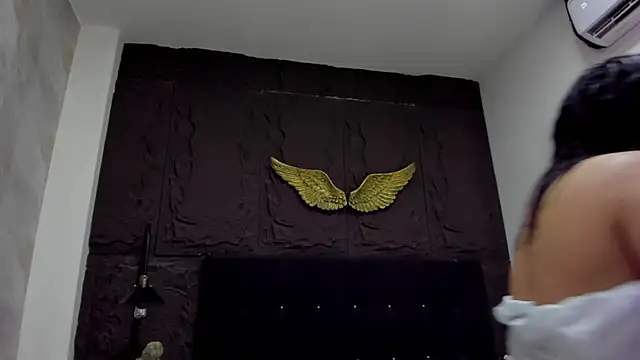MillaGrey webcam