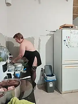 Super_titssss webcam
