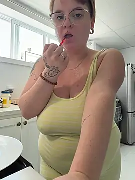 CurvesNChaos webcam