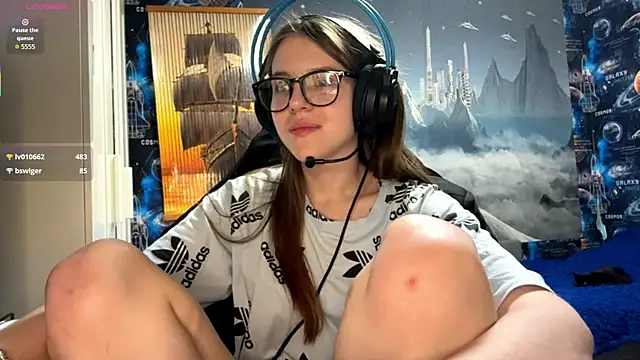 Elira_Breeze webcam