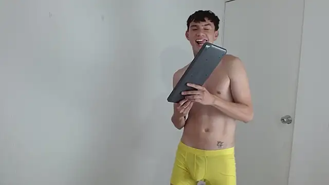 hot_teo_ webcam