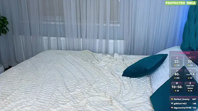 Little__Lunaa webcam