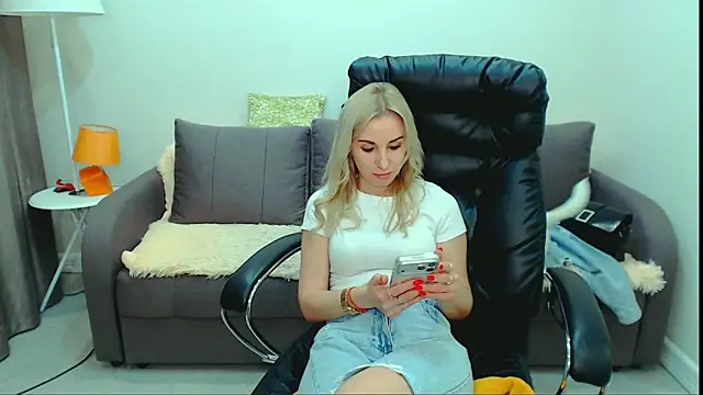 Hanna--Sweet webcam