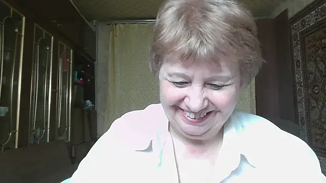 Casey_peach webcam