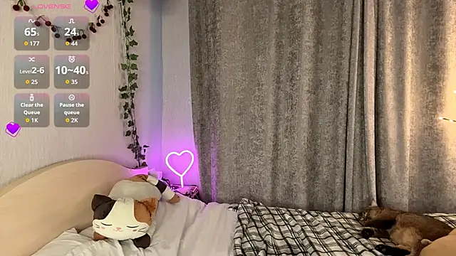 Marry_Sornatiko webcam