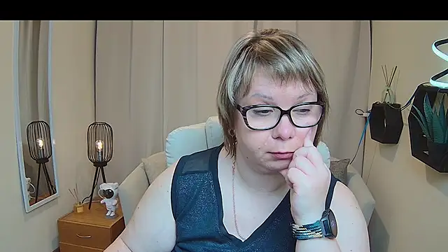 BonnnyBoobsy webcam