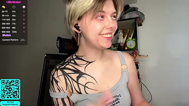 MadalynNosel webcam