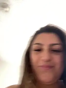 BellaViolet webcam
