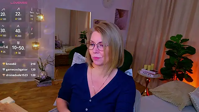 Annie_Light webcam