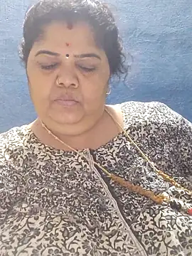 tamilthanushri webcam