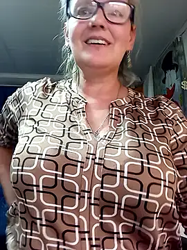 irinamaux live sex cam