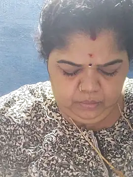 tamilthanushri webcam