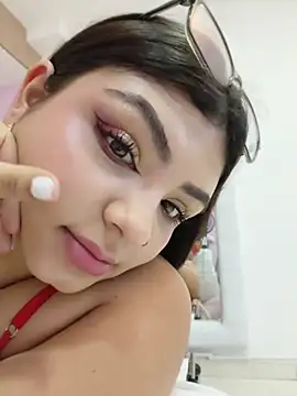 LunaRoose webcam